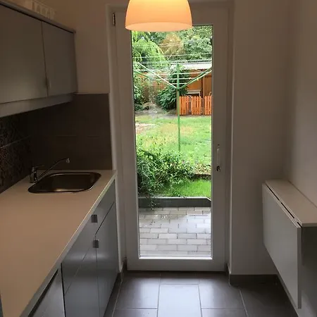 Happy Mammy Bababarat Apartmanhaz 1 - Huvoes Utca Apartment Oroshaza