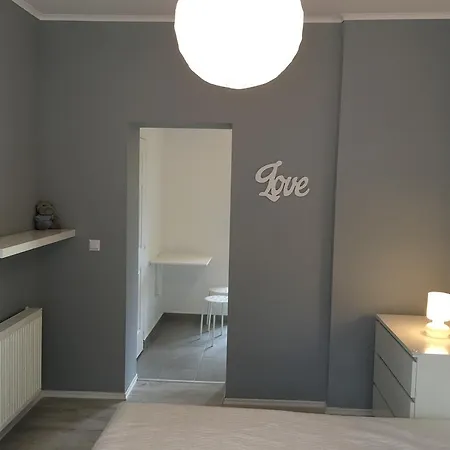 Happy Mammy Bababarat Apartmanhaz 1 - Huvoes Utca Apartment *