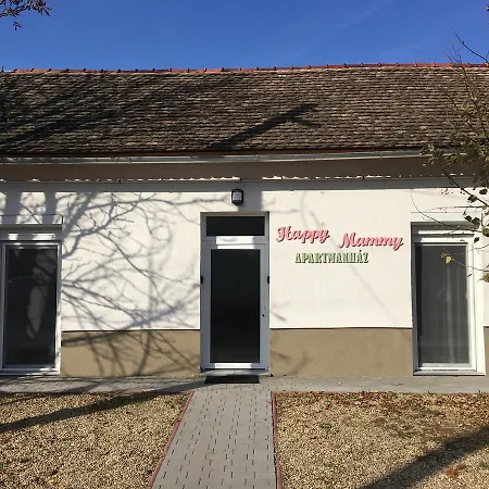 Happy Mammy Bababarat Apartmanhaz 1 - Huvoes Utca * Oroshaza